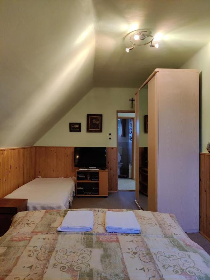 Szendergo - Apartman Hajos Pincefalu Exteriör bild